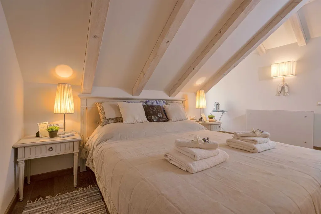 Historic 5-Bedroom Villa in Hvar with Spa Pool