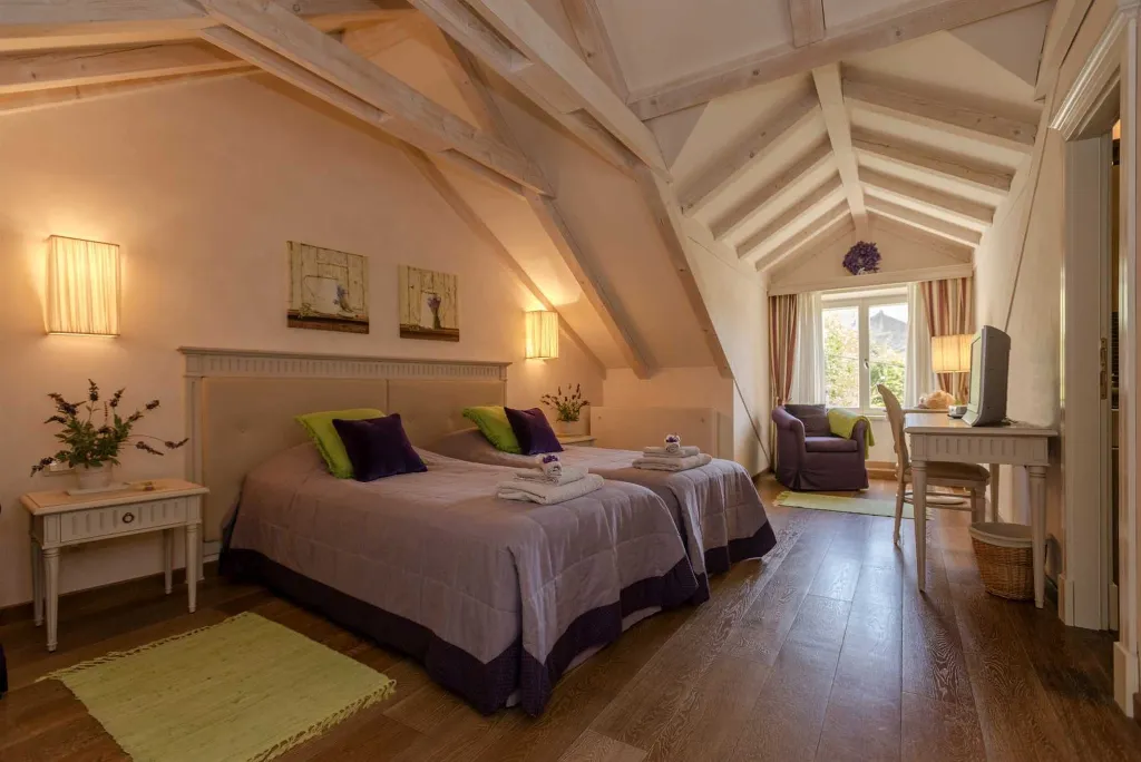 Historic 5-Bedroom Villa in Hvar with Spa Pool