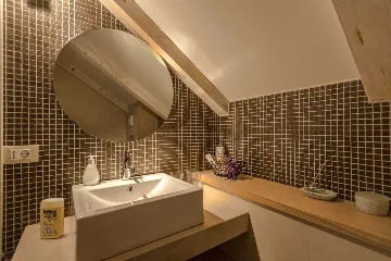 Historic 5-Bedroom Villa in Hvar with Spa Pool