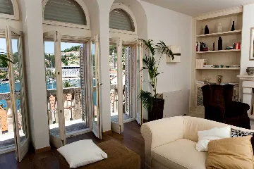 Historic 5-Bedroom Villa in Hvar with Spa Pool