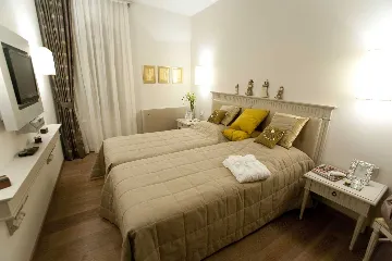 Historic 5-Bedroom Villa in Hvar with Spa Pool