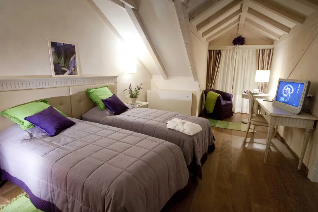 Historic 5-Bedroom Villa in Hvar with Spa Pool