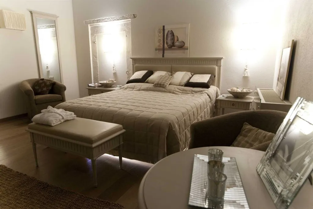 Historic 5-Bedroom Villa in Hvar with Spa Pool