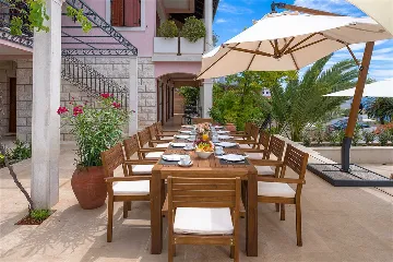 Villa with Heated Pool in Hvar for Up to 17 Guests