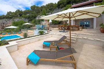 Villa with Heated Pool in Hvar for Up to 17 Guests