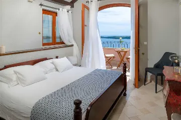 Villa with Heated Pool in Hvar for Up to 17 Guests