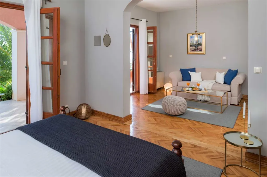 Villa with Heated Pool in Hvar for Up to 17 Guests