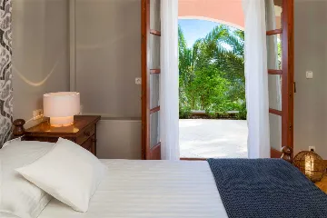 Villa with Heated Pool in Hvar for Up to 17 Guests