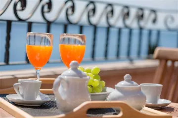 Villa with Heated Pool in Hvar for Up to 17 Guests