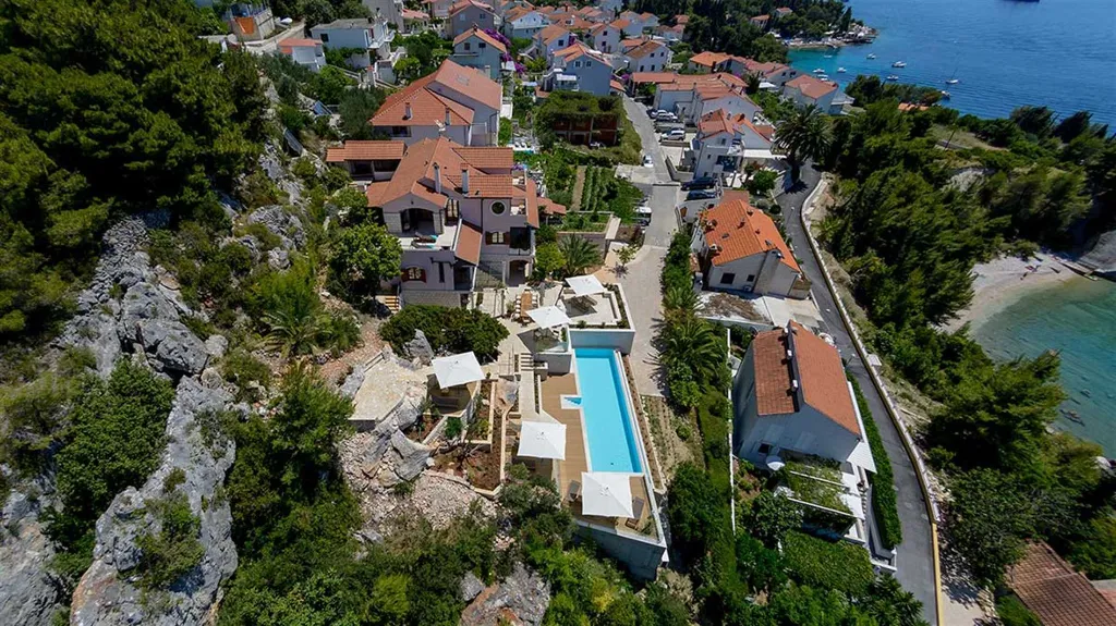 Villa with Heated Pool in Hvar for Up to 17 Guests
