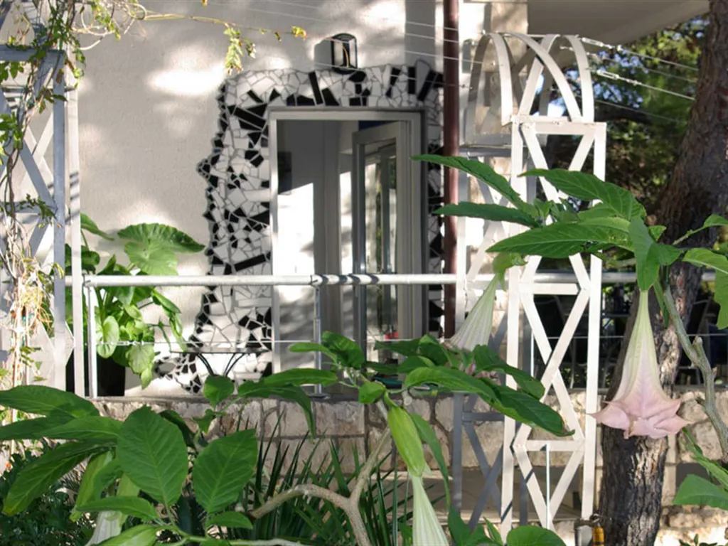 Hvar Villa for 12–16 Guests with Pool