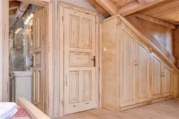 Air-Conditioned Villa with 26 m² Pool in Stari Grad