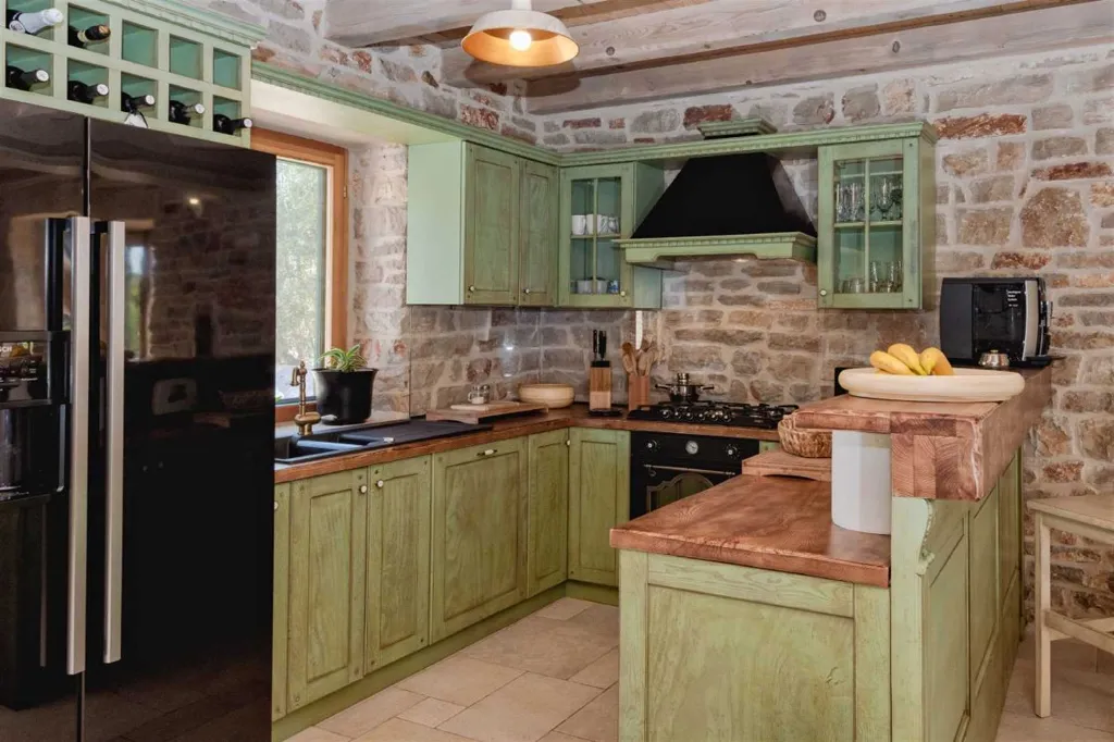 Air-Conditioned Villa with 26 m² Pool in Stari Grad