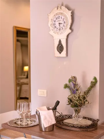 Historic 1-Bedroom Apartment in Hvar for 2