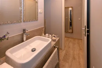 Historic 1-Bedroom Apartment in Hvar for 2