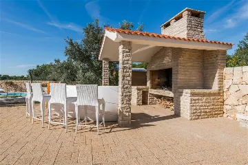 Villa with Pool in Šibenik for Up to 20 Guests