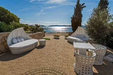 Villa with Pool in Šibenik for Up to 20 Guests