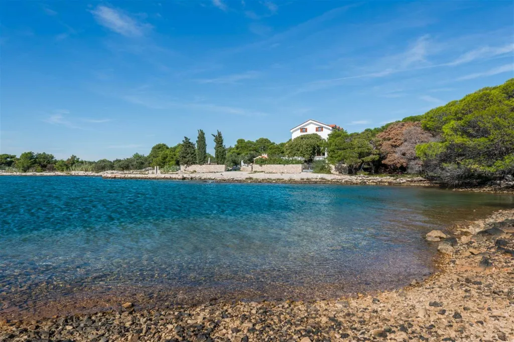 Villa with Pool in Šibenik for Up to 20 Guests