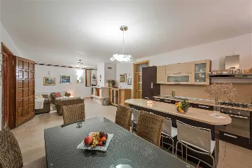 Villa with Pool in Šibenik for Up to 20 Guests