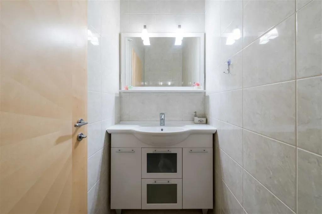 Villa with Pool in Šibenik for Up to 20 Guests