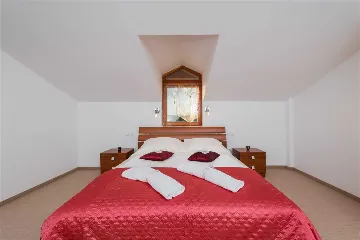 Villa with Pool in Šibenik for Up to 20 Guests