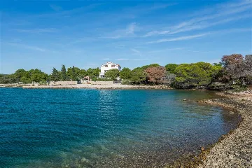 Villa with Pool in Šibenik for Up to 20 Guests