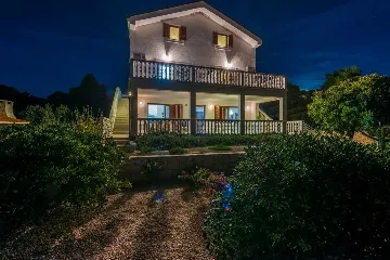 Villa with Pool in Šibenik for Up to 20 Guests