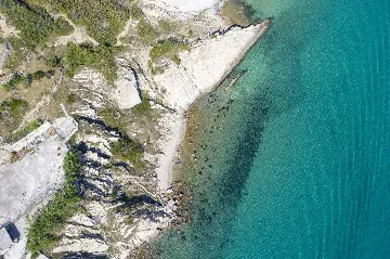 5-Bedroom Villa in Pag with Pool and Jacuzzi