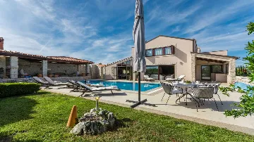 Rakalj 4-Bedroom Villa with Heated Pool (Up to 8)