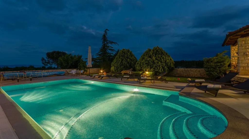 Rakalj 4-Bedroom Villa with Heated Pool (Up to 8)