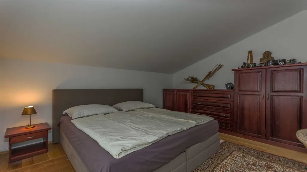 Rakalj 4-Bedroom Villa with Heated Pool (Up to 8)