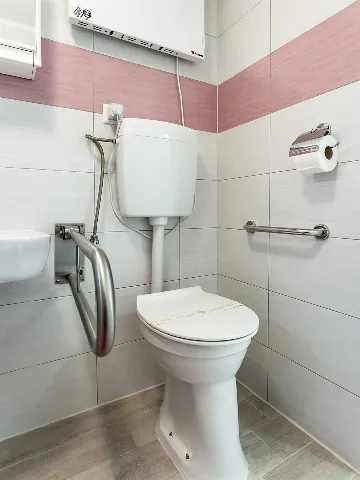 Garden Whirlpool Apartment for up to 4 in Nova Vas