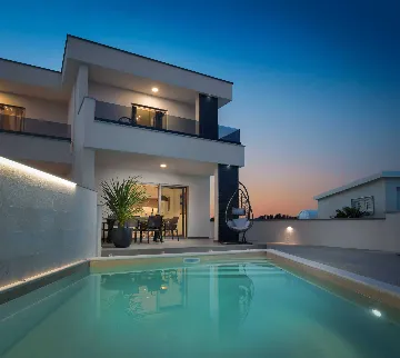 4-Bedroom Villa in Jadrija, Šibenik for 7 Guests