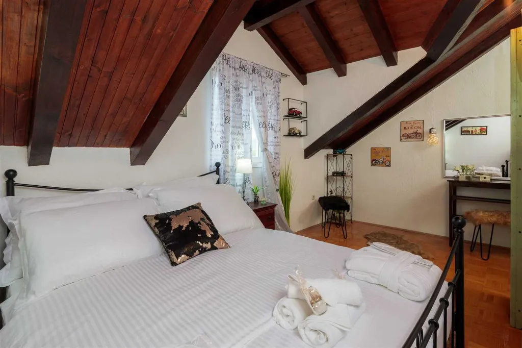 Šibenik Villa with Private Pool for Up to 10 Guests