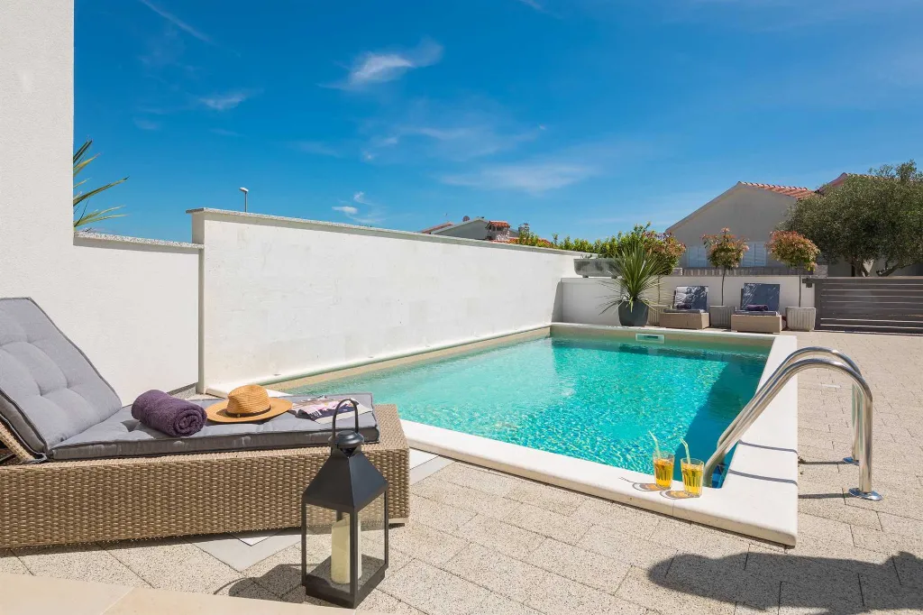 Villa in Jadrija, Šibenik with Private Pool