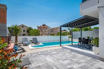 Villa with Private Pool in Šibenik (Sleeps 6)