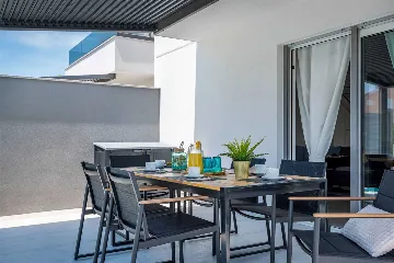 Villa with Private Pool in Šibenik (Sleeps 6)