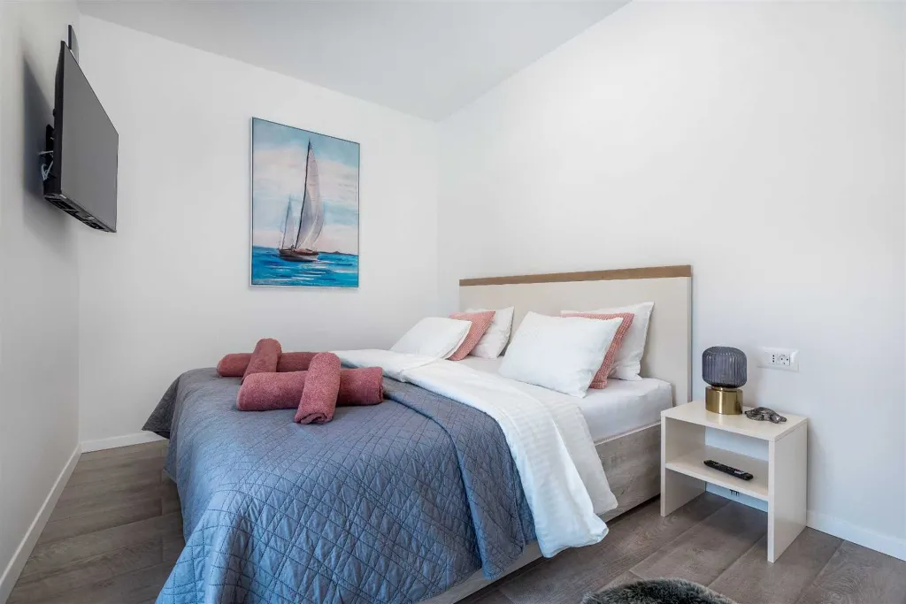 Villa with Private Pool in Šibenik (Sleeps 6)