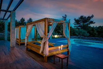 5-Bedroom Villa with Swimming Pool in Šibenik