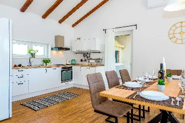 5-Bedroom Villa with Swimming Pool in Šibenik