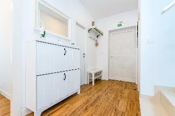 5-Bedroom Villa with Swimming Pool in Šibenik