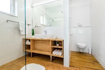 5-Bedroom Villa with Swimming Pool in Šibenik