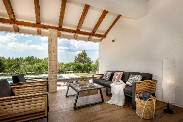 5-Bedroom Villa with Swimming Pool in Šibenik