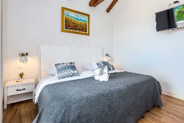 5-Bedroom Villa with Swimming Pool in Šibenik