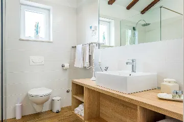 5-Bedroom Villa with Swimming Pool in Šibenik