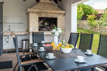 5-Bedroom Villa with Swimming Pool in Šibenik