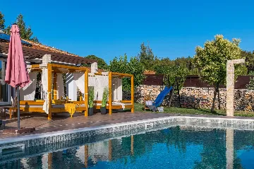 5-Bedroom Villa with Swimming Pool in Šibenik