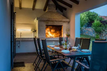 5-Bedroom Villa with Swimming Pool in Šibenik