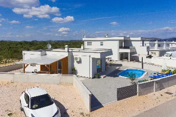 4-Bedroom Villa in Šibenik with Swimming Pool