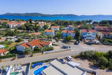 4-Bedroom Villa in Šibenik with Swimming Pool